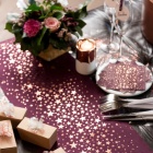 Tischläufer Beere mit goldenen Sternen 28 cm x 3 m